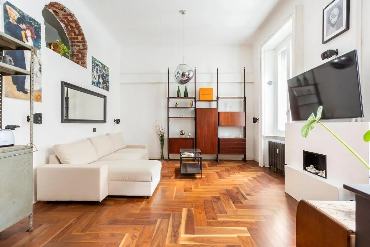 Loft Design Milano Center, Shopping Area, Ac, Wifi, Subway M1 And M2, Airport Connected Apartment